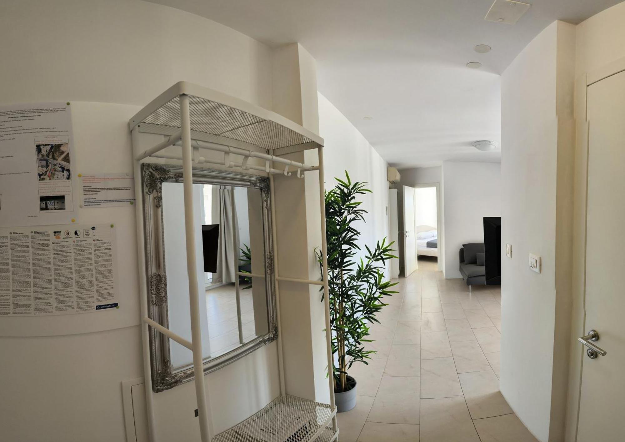 Apartments Mariot Split Exteriör bild